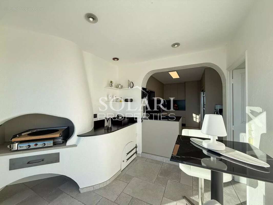 Maison à MANDELIEU-LA-NAPOULE