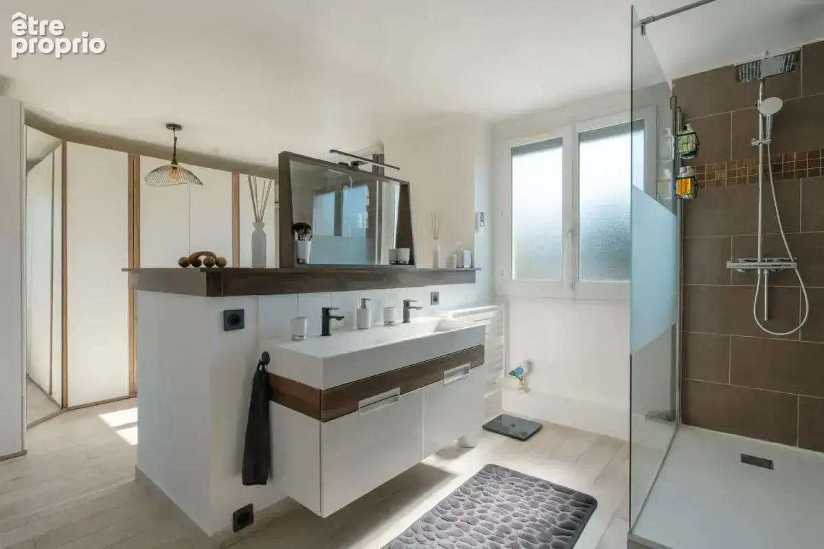 Maison rénovée 6 pièces 153 m² à Antony - photo 7