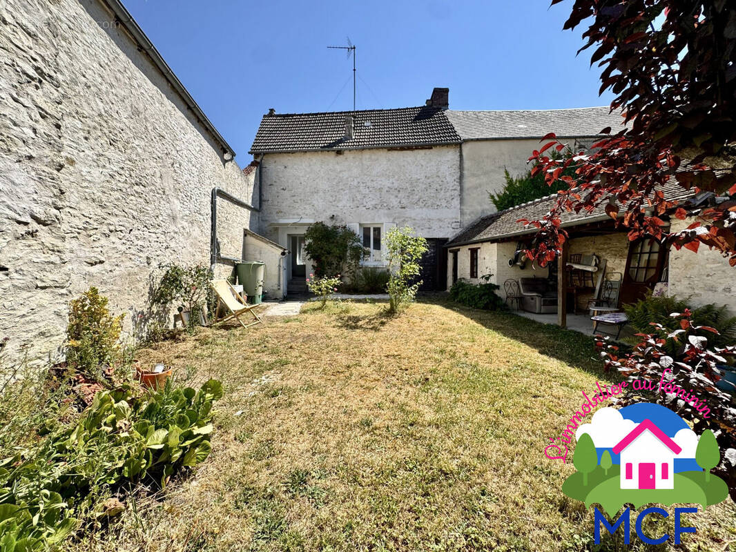 Maison à BUEIL