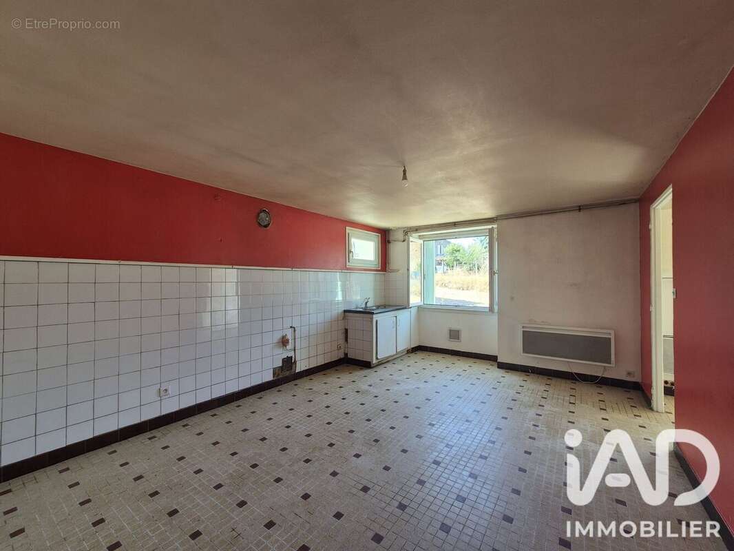 Maison 58 m² à Thouars  - photo 4