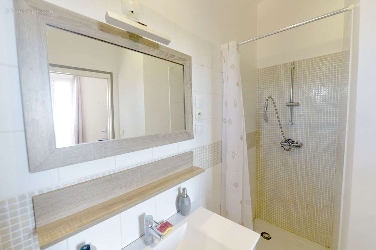 Appartement 27 m² à Saint-Georges-De-Didonne  - photo 7