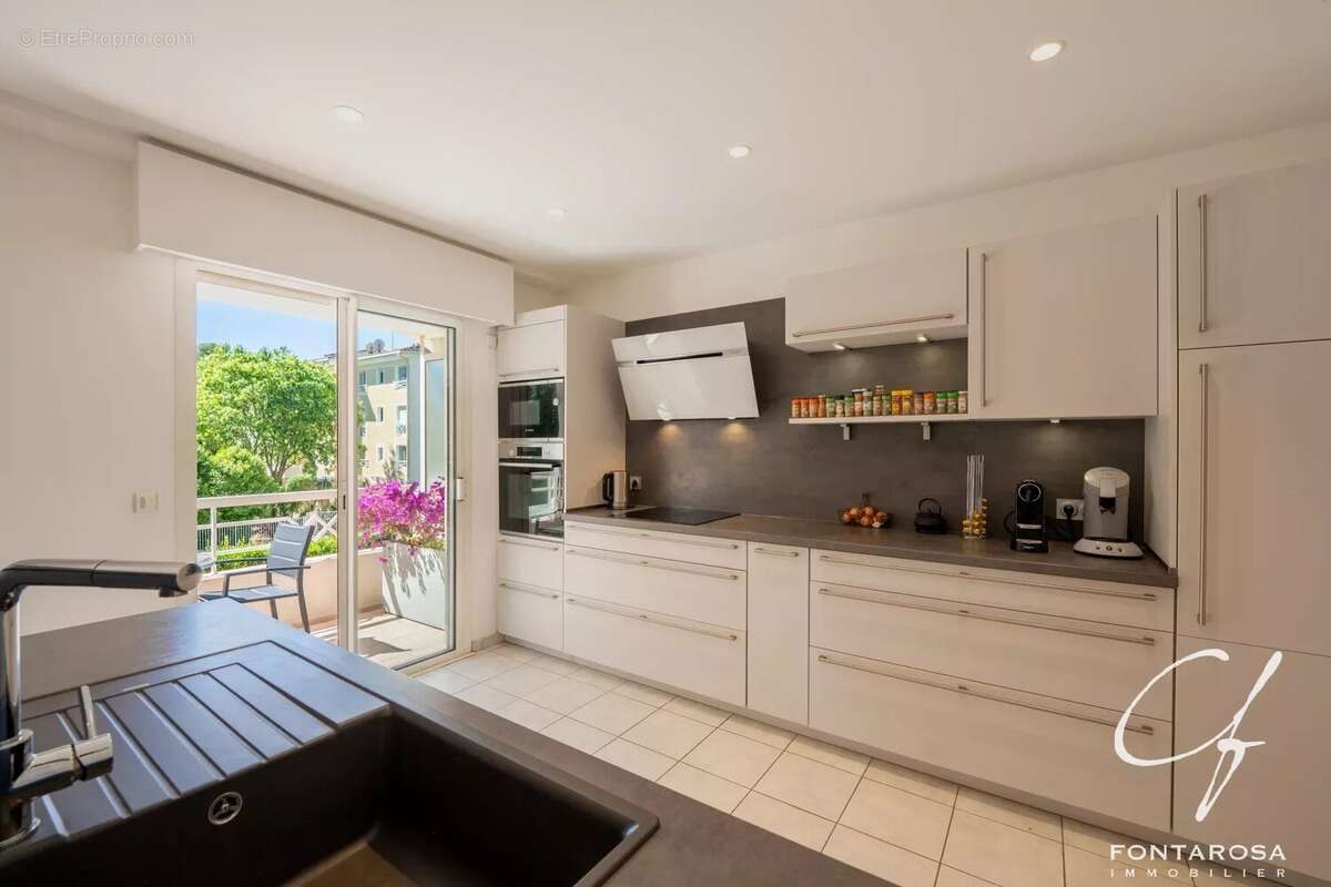 Appartement à SAINT-RAPHAEL