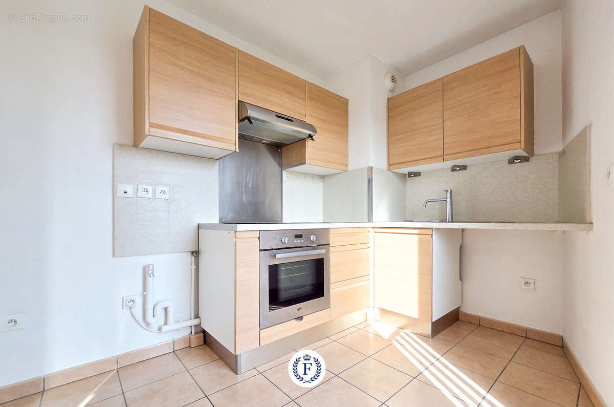 Appartement à MEYZIEU