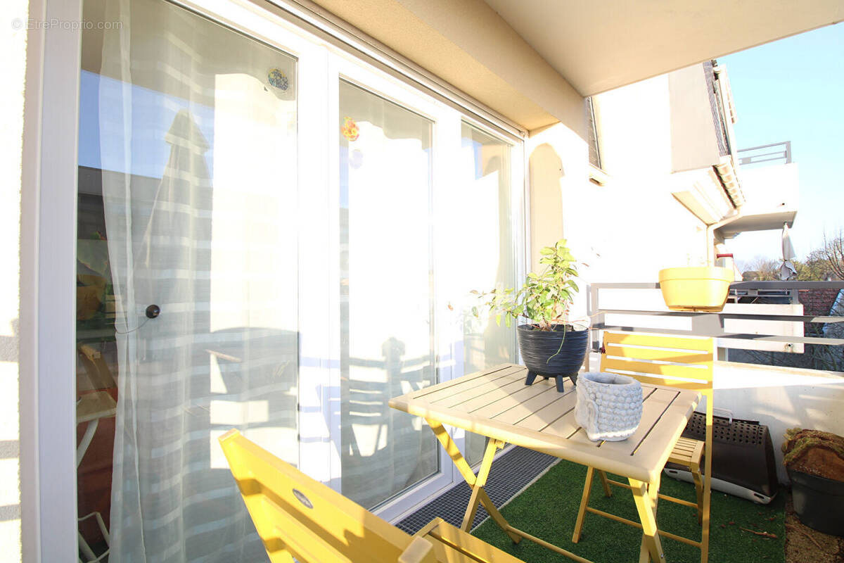 Appartement à BRIE-COMTE-ROBERT
