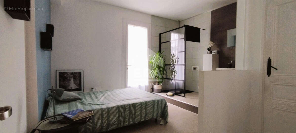 Maison à PORT-SAINTE-MARIE