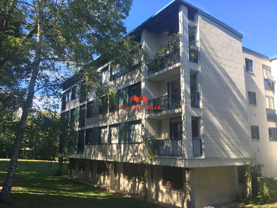 Appartement à LOUVECIENNES