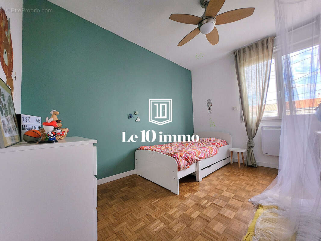 Chambre 1 - Maison à LE LOROUX-BOTTEREAU