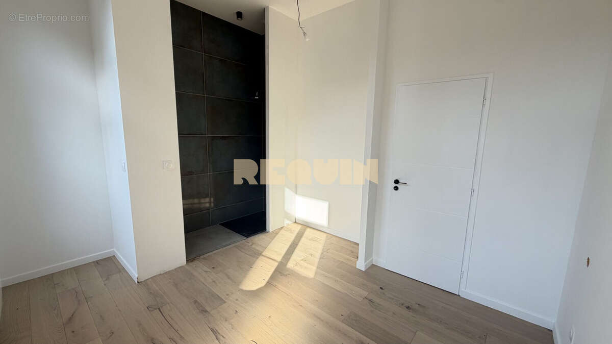 Appartement 78 m² à Lille  - photo 7