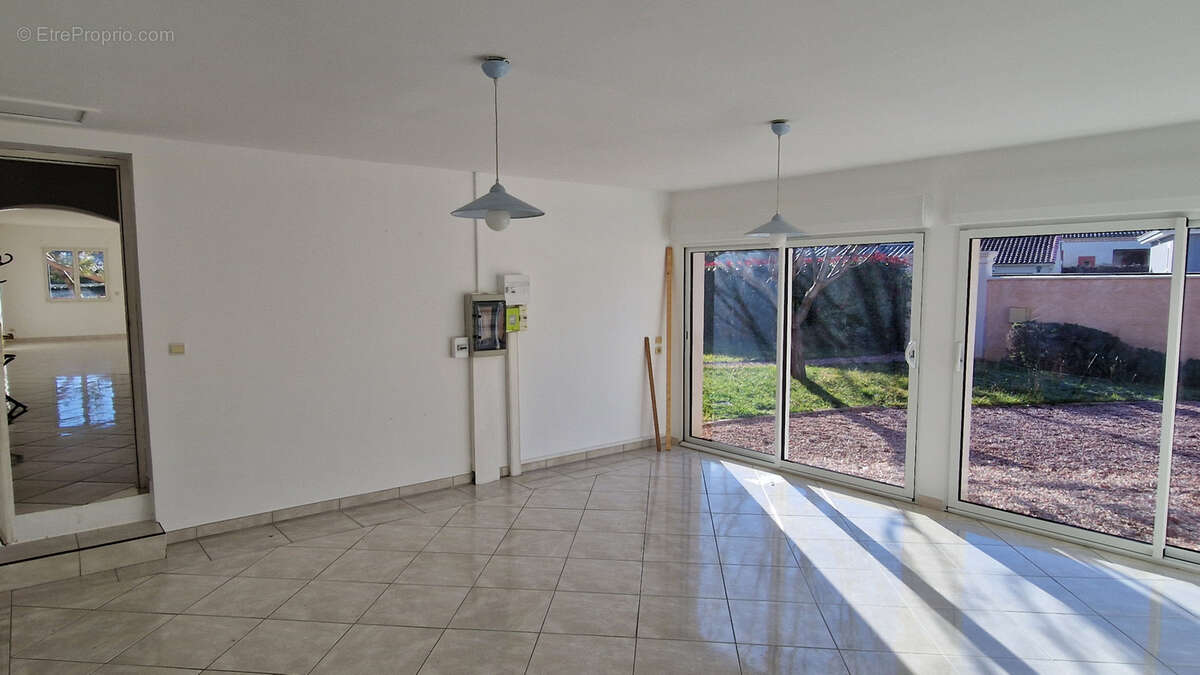 Maison à SAINT-GEORGES-D'ORQUES