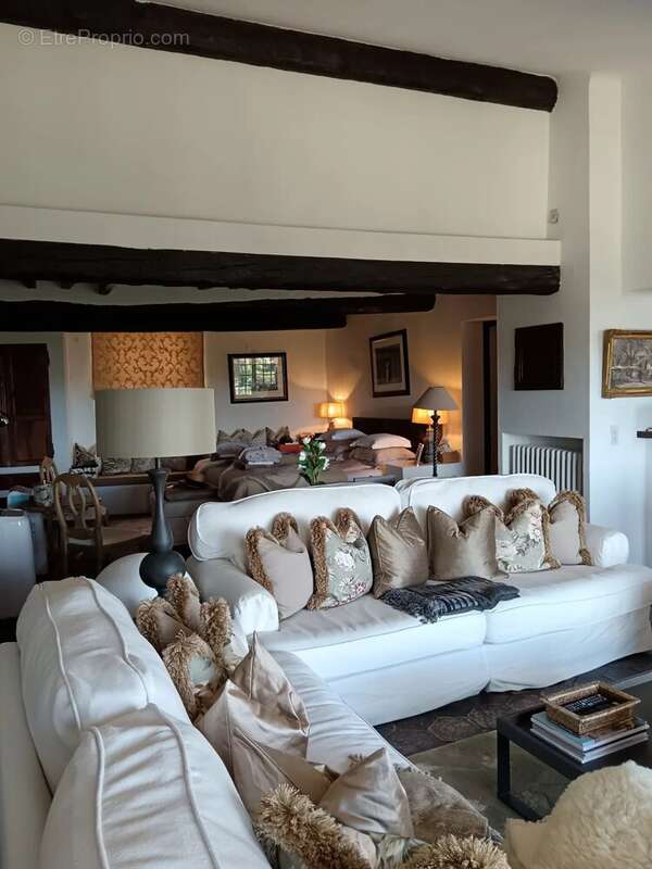 Maison à CAGNES-SUR-MER