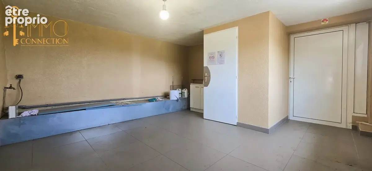 Entrepôt professionnel - 850 m2 au sol - photo 7