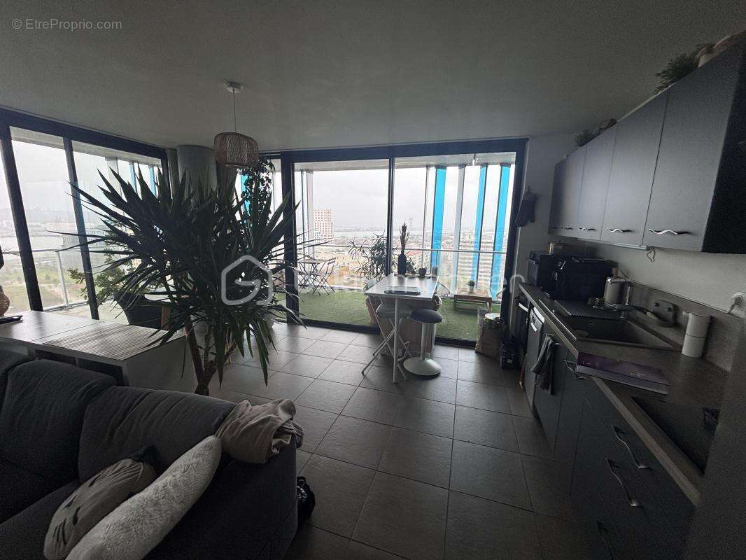 Appartement à BORDEAUX