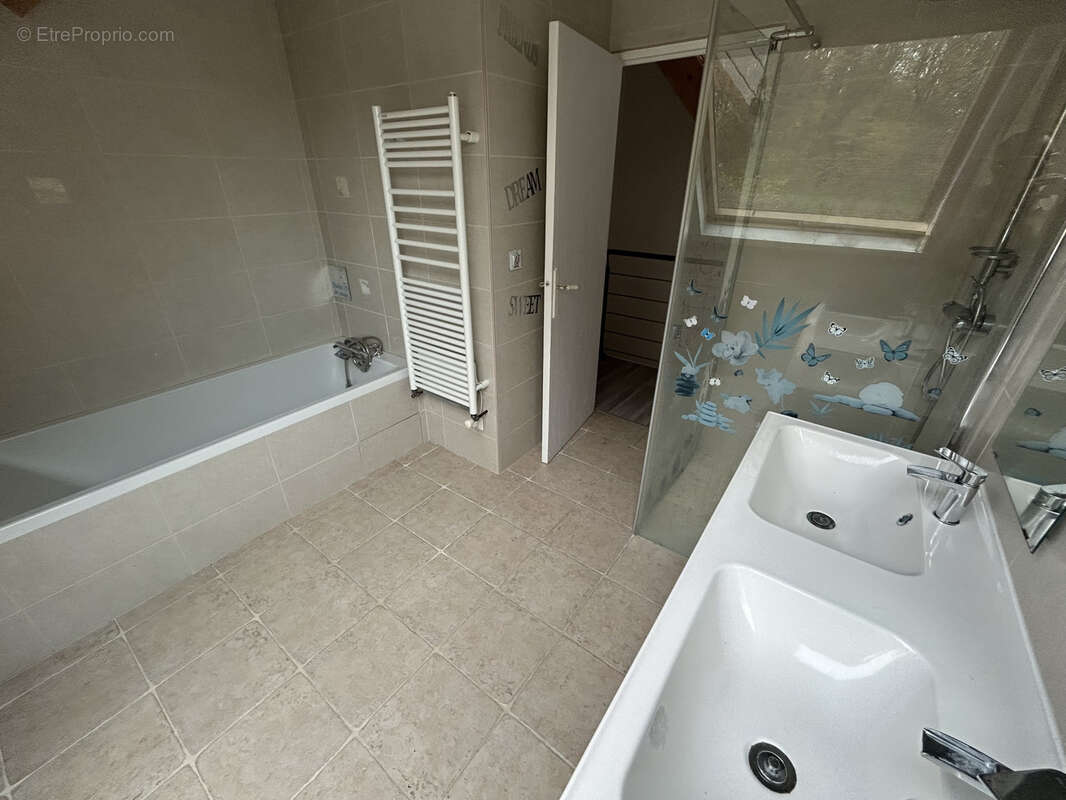 Maison à CLAYE-SOUILLY