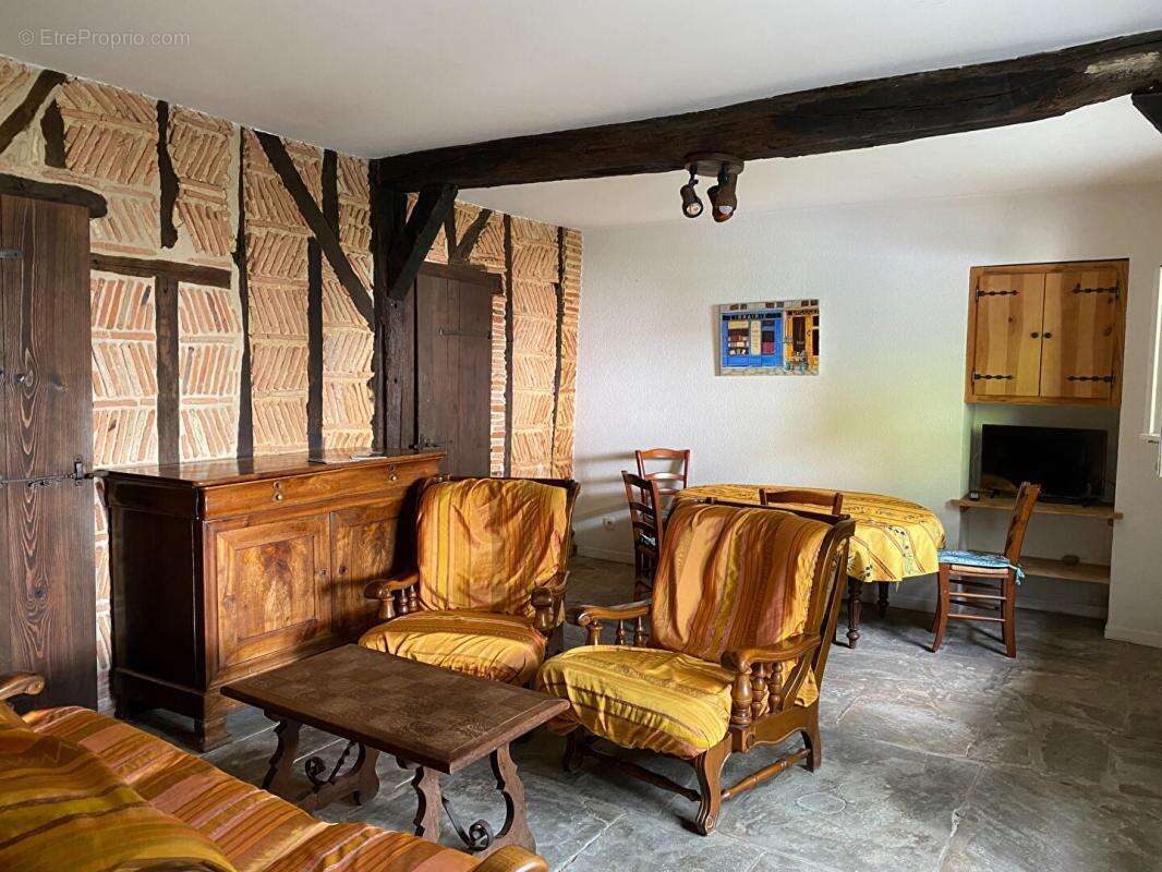 Maison MAÏTRE Salies De Bearn 21 pièce(s) 500 m2 - photo 9