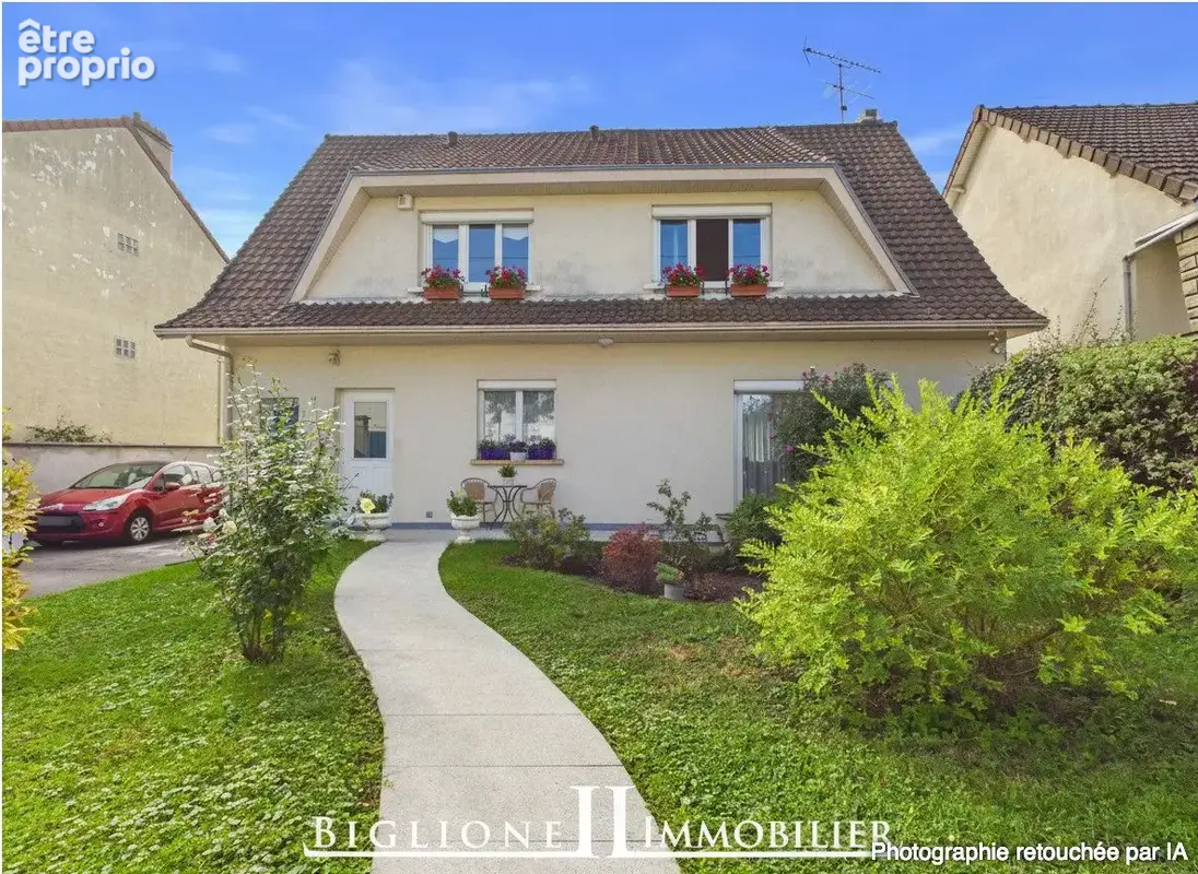 Maison 6 pièces 143 m² à vendre à Montfermeil (93370) - photo 2