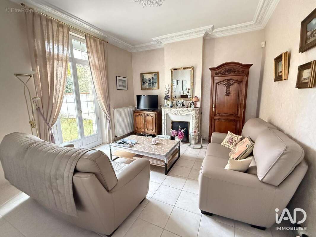 Photo 4 - Maison à COMPIEGNE