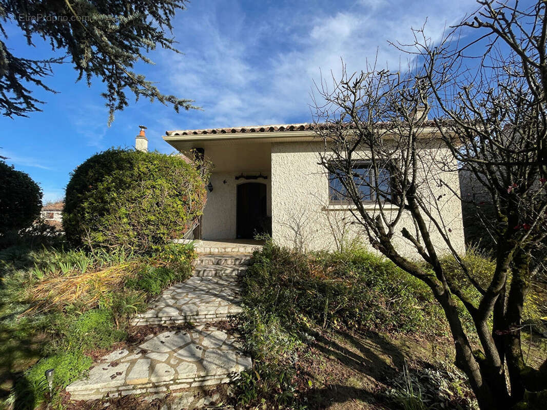 Maison à BUXEROLLES