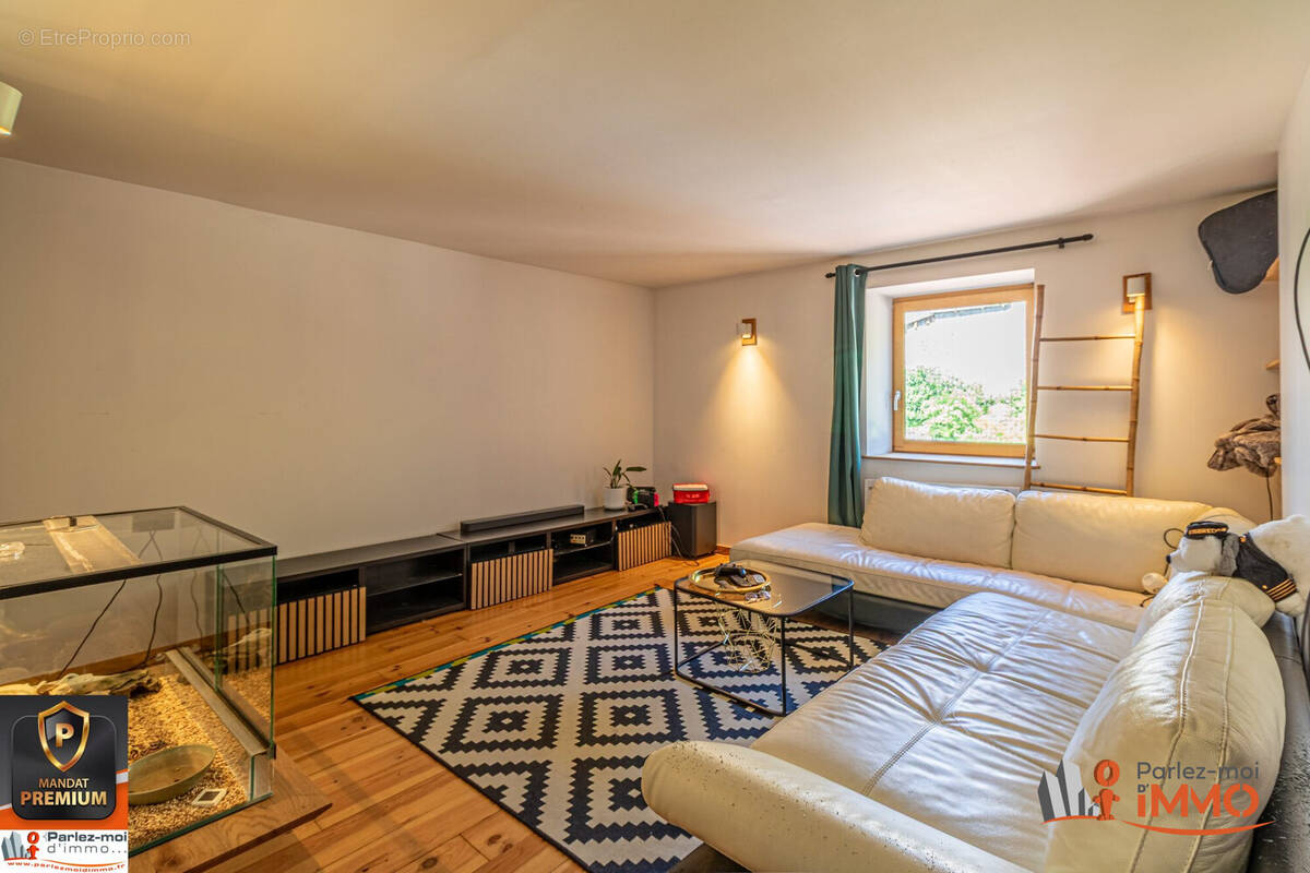 Appartement à SAIN-BEL