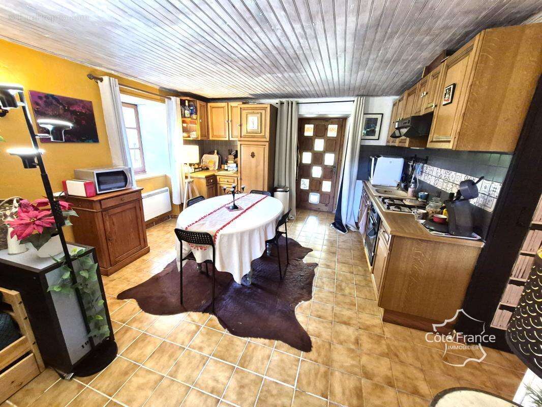 Maison de caractère de 65 m2 avec grande terrasse, nombreuse - photo 16