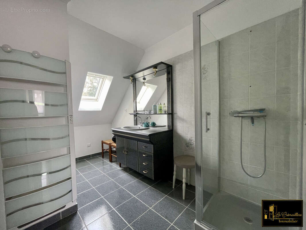 Maison à SAINT-CHERON