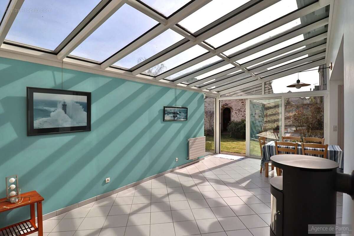 Maison à VERRIERES-LE-BUISSON