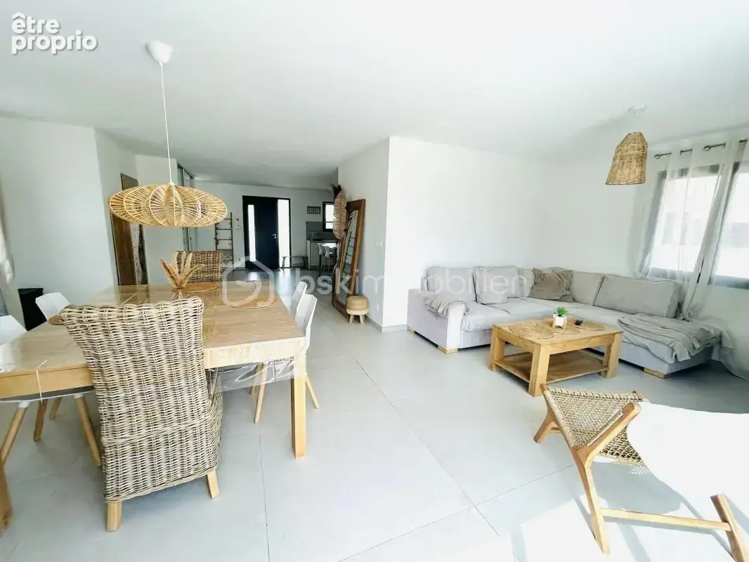 Maison contemporaine de 2022 avec piscine - photo 8