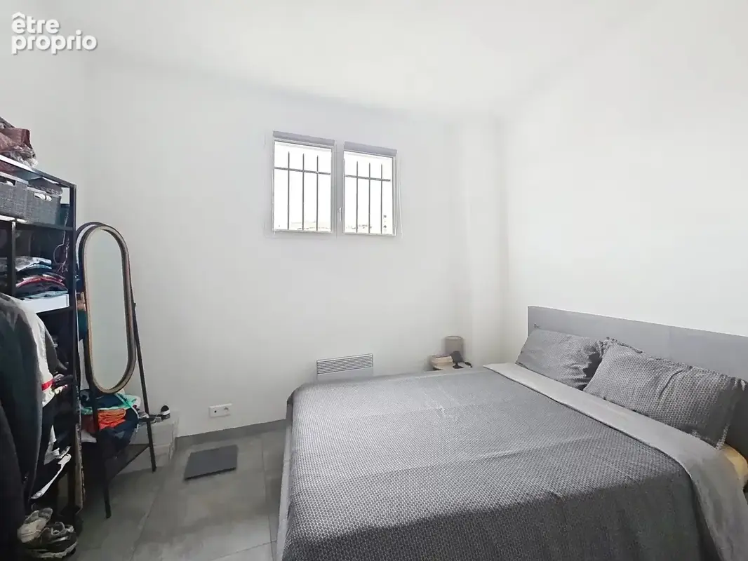 Immeuble en monopropriété de 3 appartements - Saint Laurent Du Var - photo 5