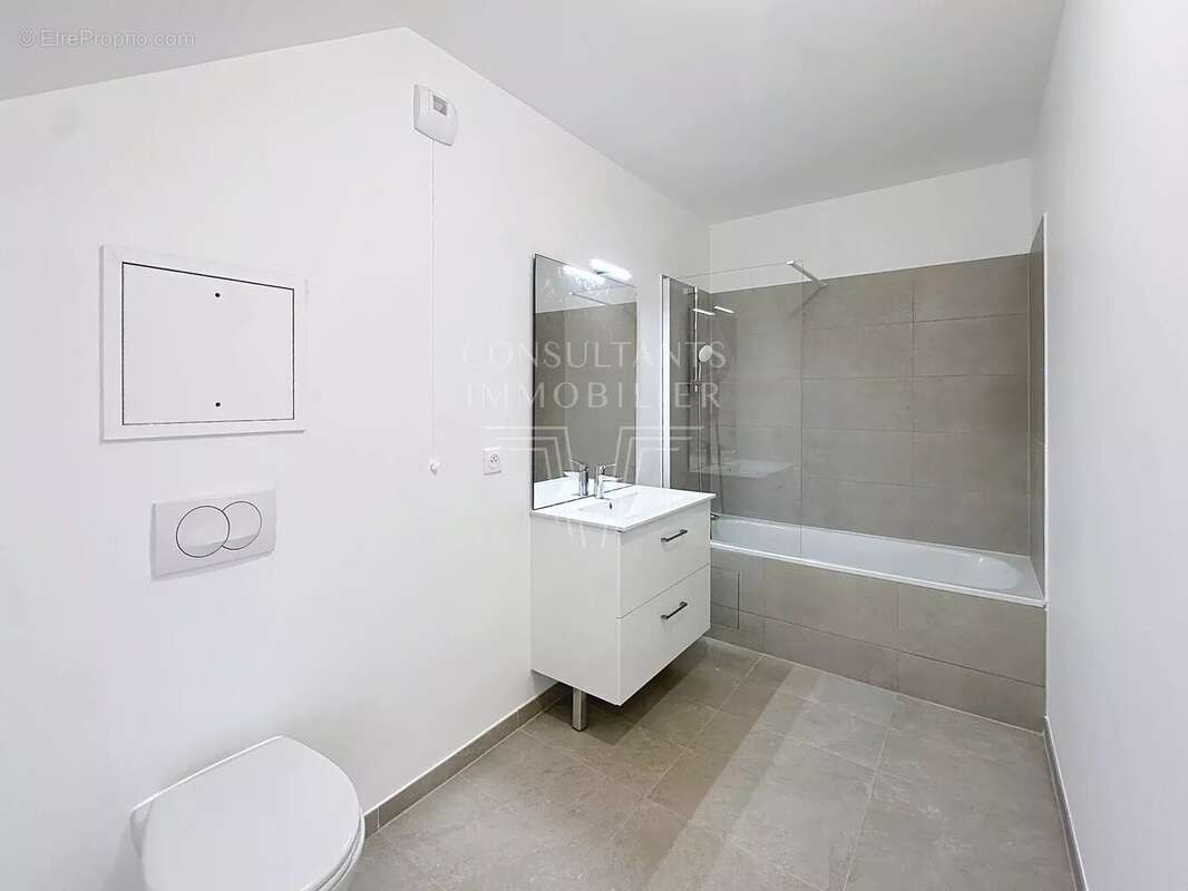 Appartement à ISSY-LES-MOULINEAUX