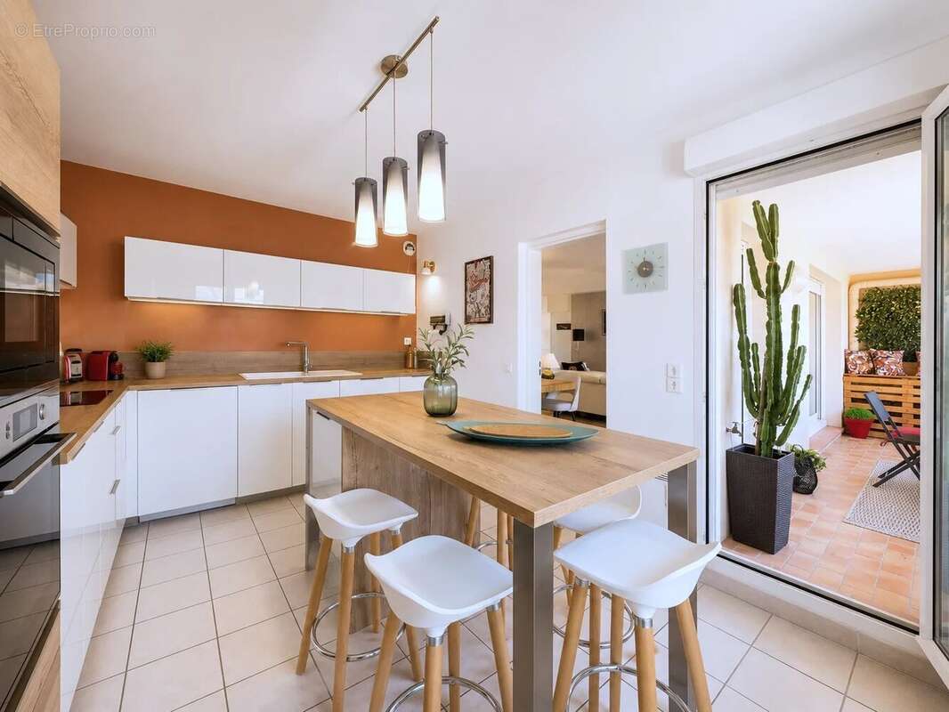 Appartement à HYERES