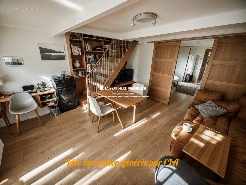 Maison à ROQUEBRUNE-SUR-ARGENS