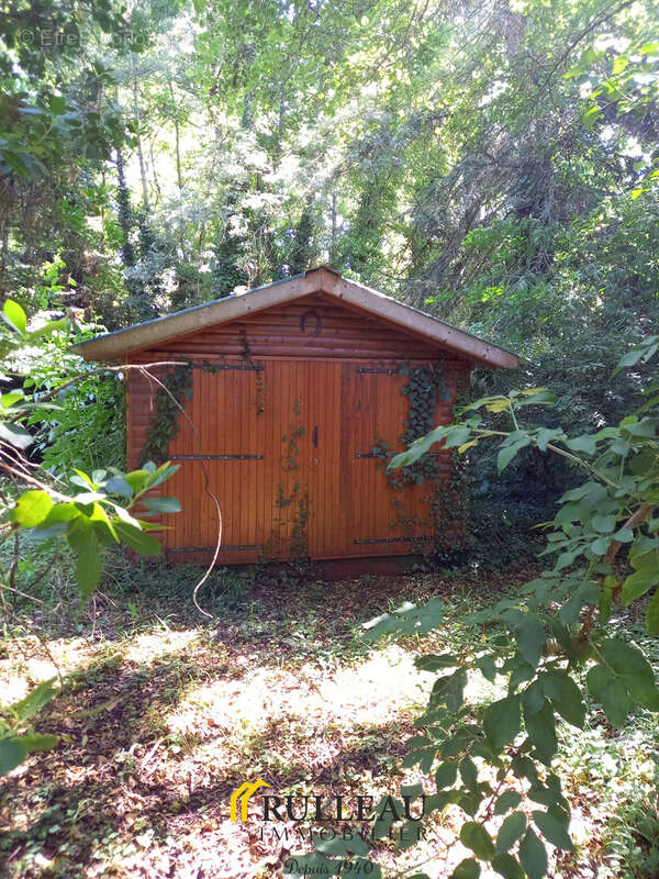 Maison à SAINT-CHRISTOLY-DE-BLAYE