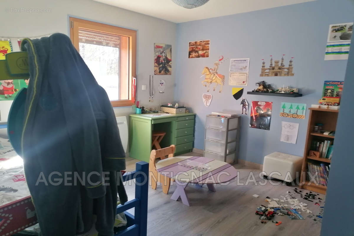 Maison à SAINT-GENIES