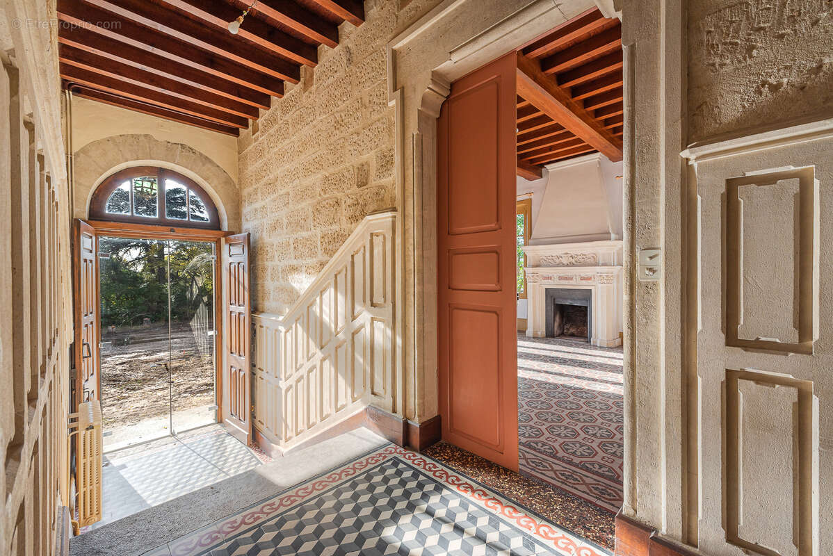Villa 217 m2 en centre d'Uzès avec jardin de 300 m2 - photo 6