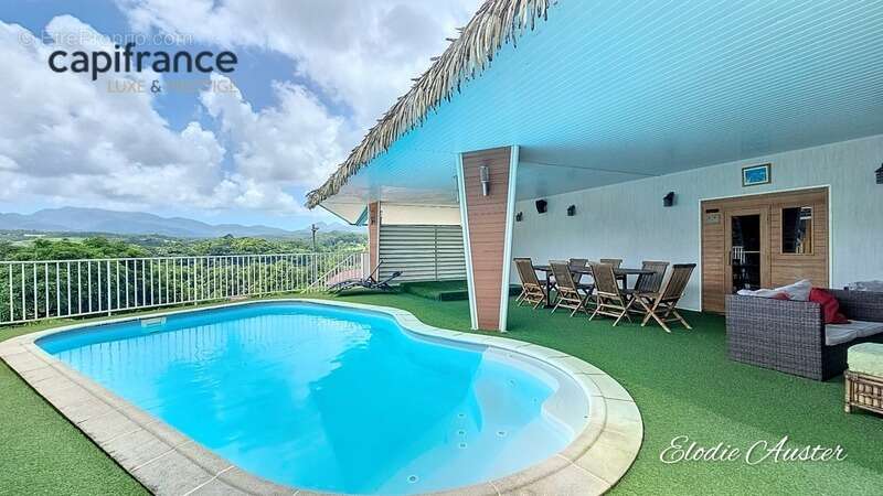 Maison à PETIT-BOURG