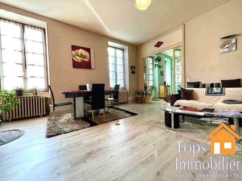 Maison à VILLEFRANCHE-DE-ROUERGUE