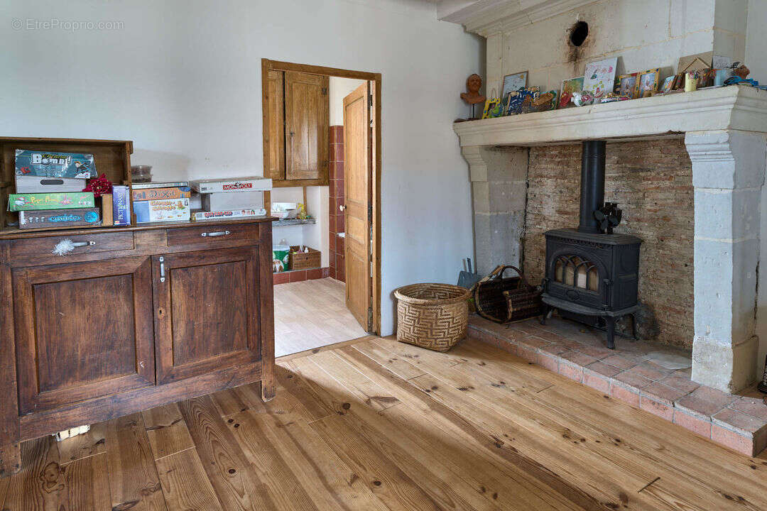 Chauffage au bois - Maison à CHAUDEFONDS-SUR-LAYON