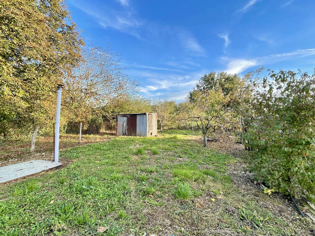 Maison à LA CHAPELLE-BATON