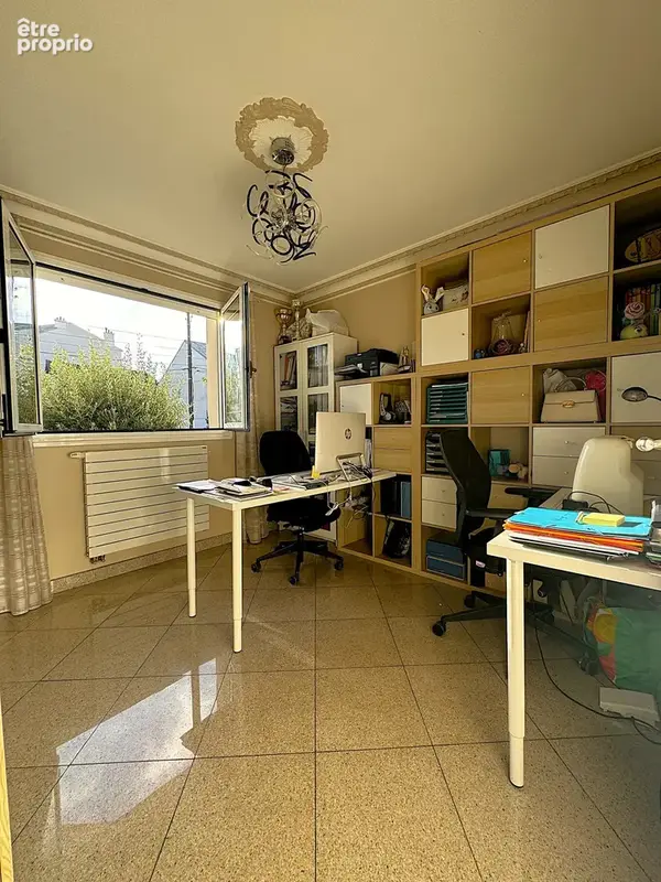 Très belle demeure à proximité des futurs métros - photo 13