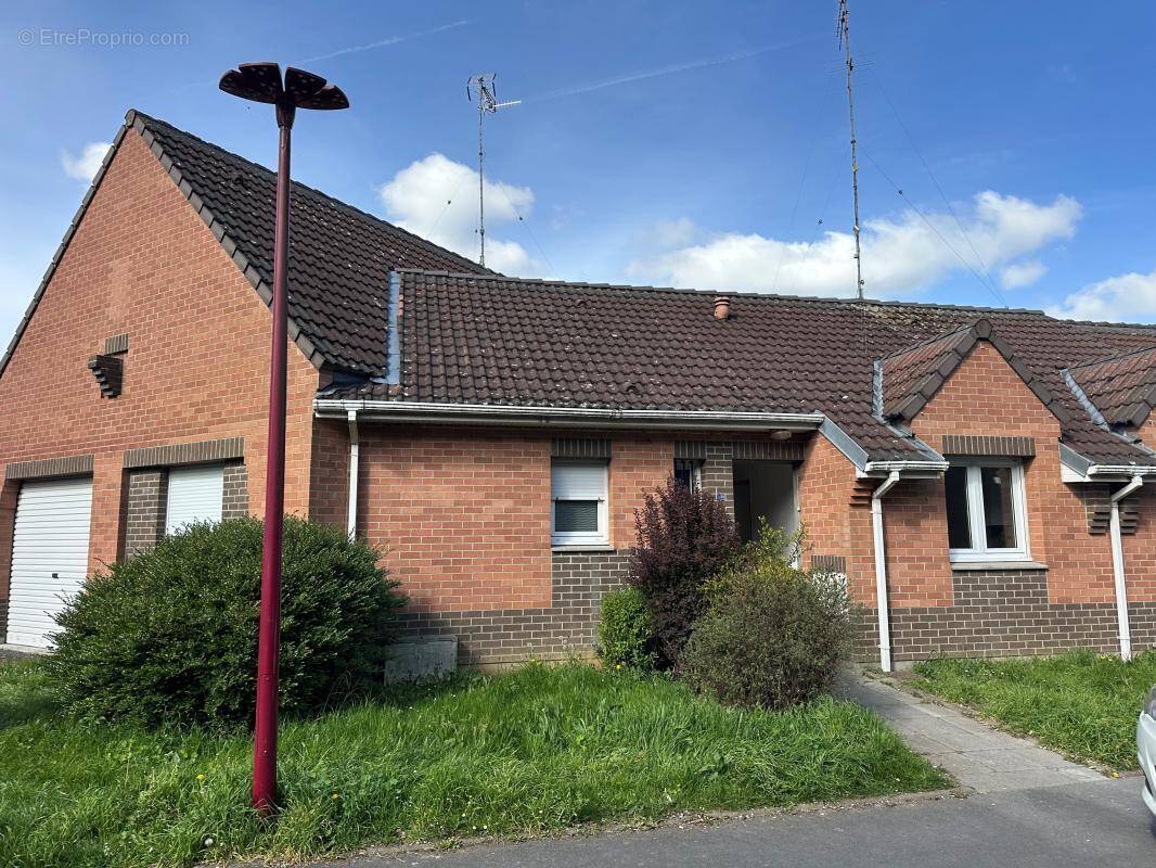 Maison à AUBERCHICOURT