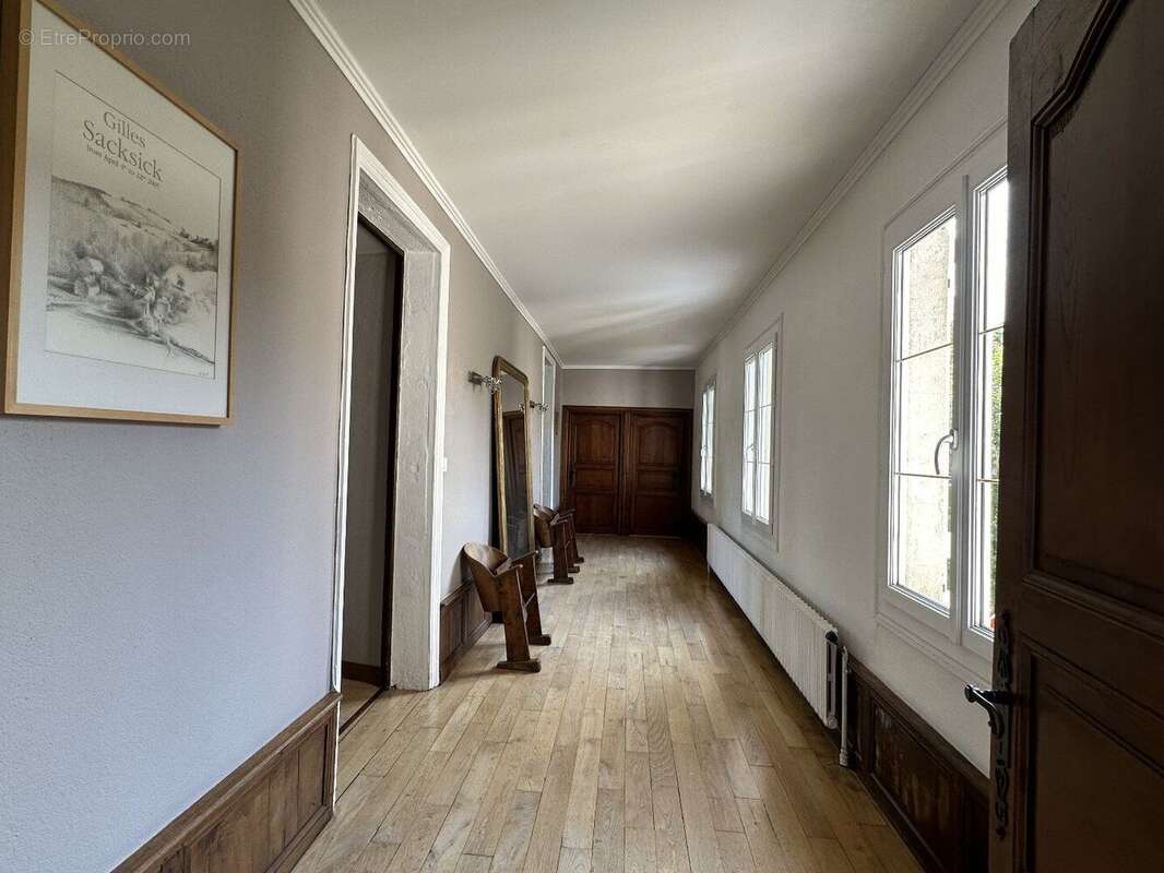 Maison à LA CHAPELLE-AUX-SAINTS