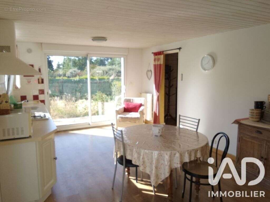 Maison 101 m² à Le Poire-Sur-Vie  - photo 4