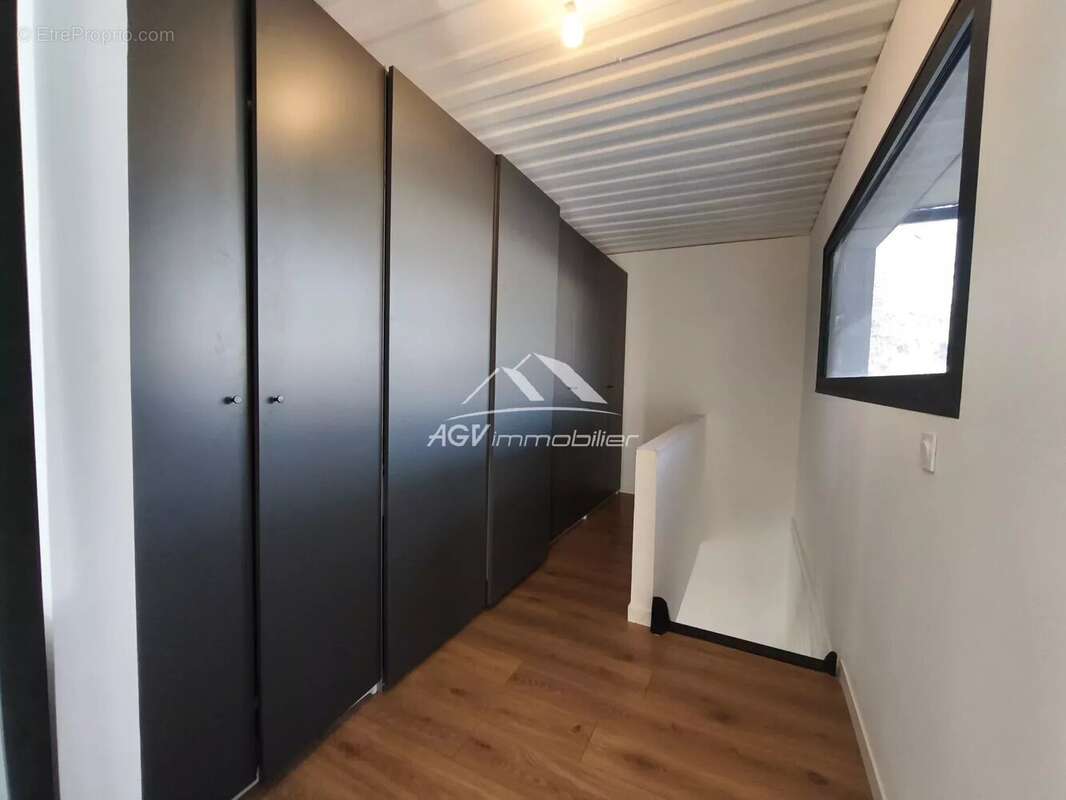 Maison à VEZENOBRES