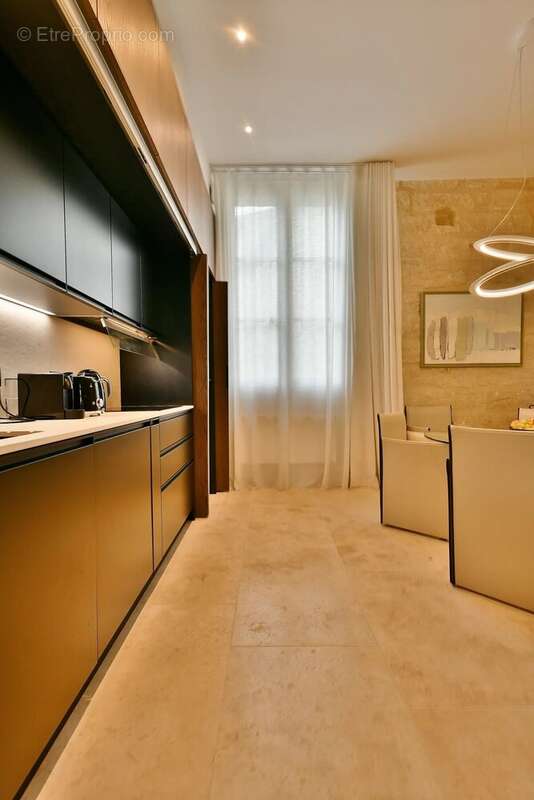 Superbe appartement dans le centre d'Uzès avec jardin - photo 2