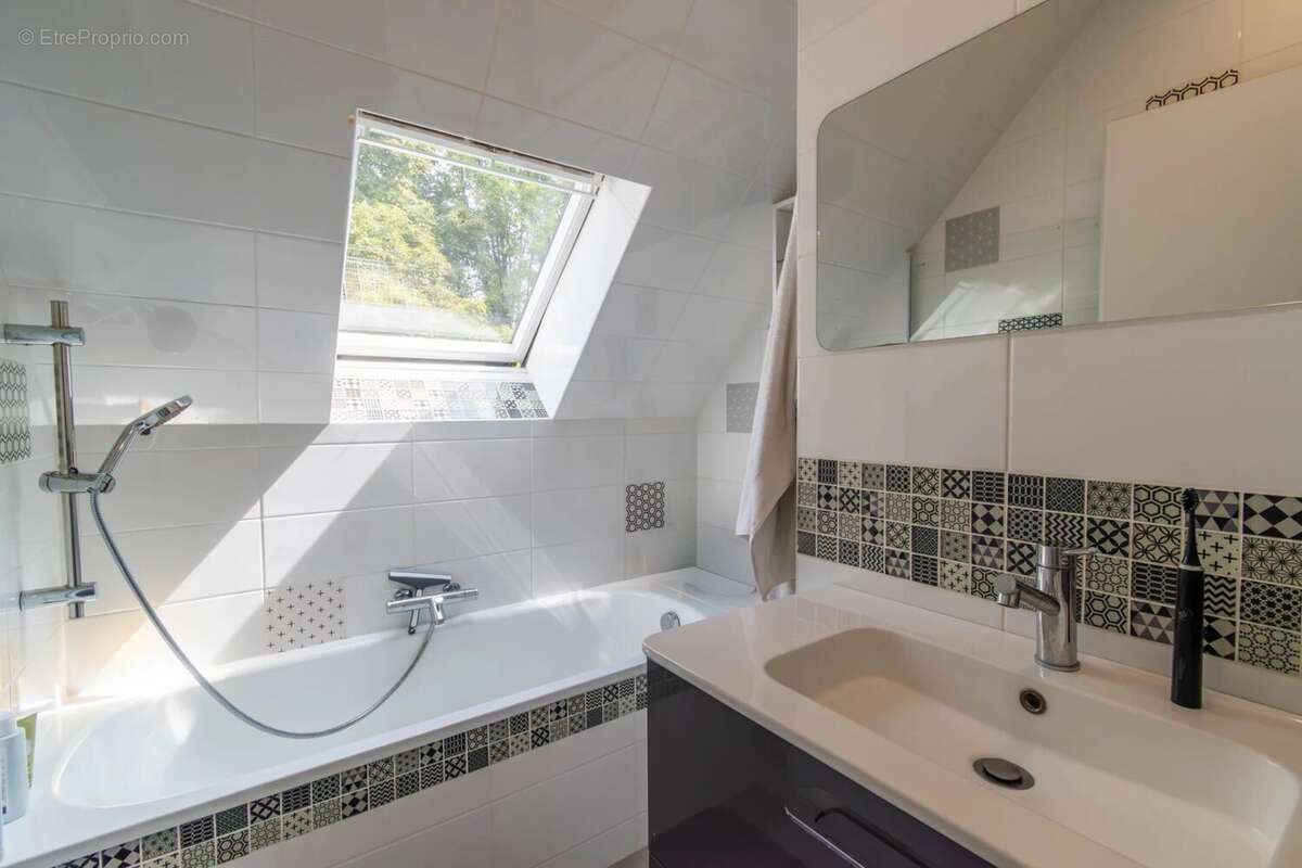 Maison 145 m² à Margency  - photo 11