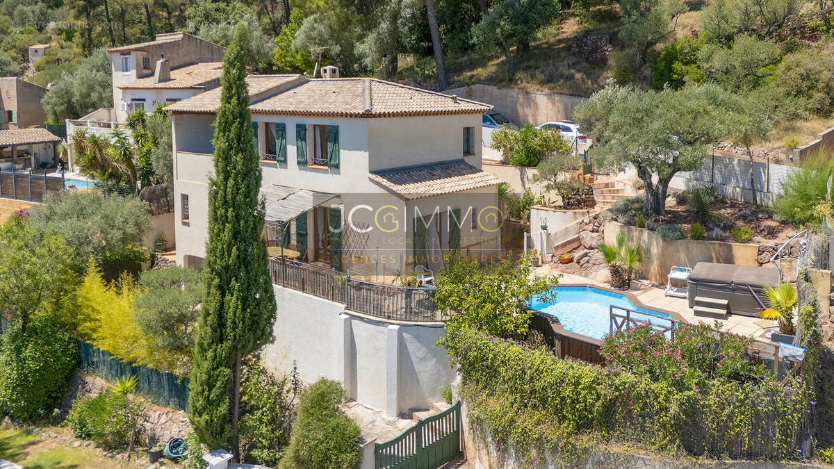 Maison à LA FARLEDE