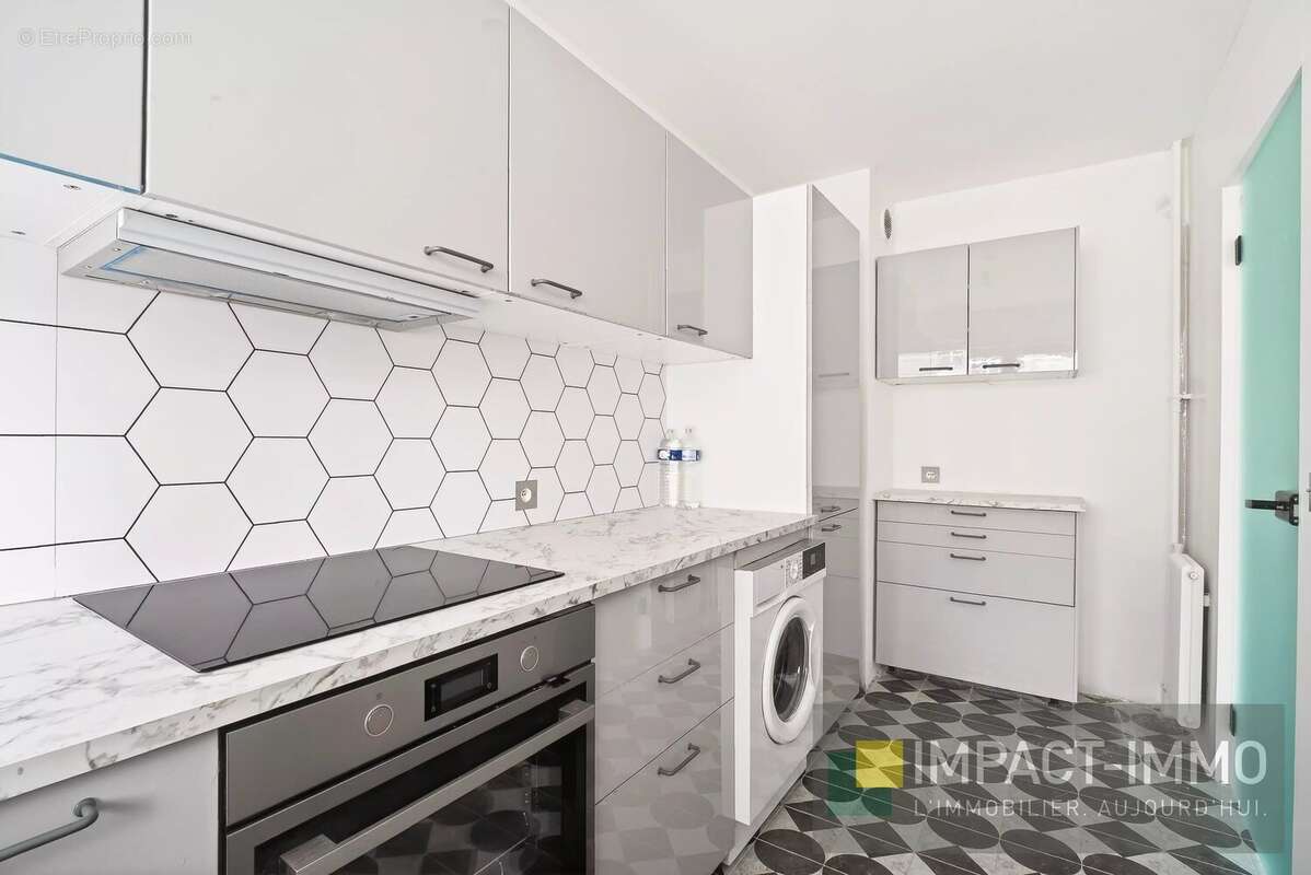 Appartement à PARIS-18E