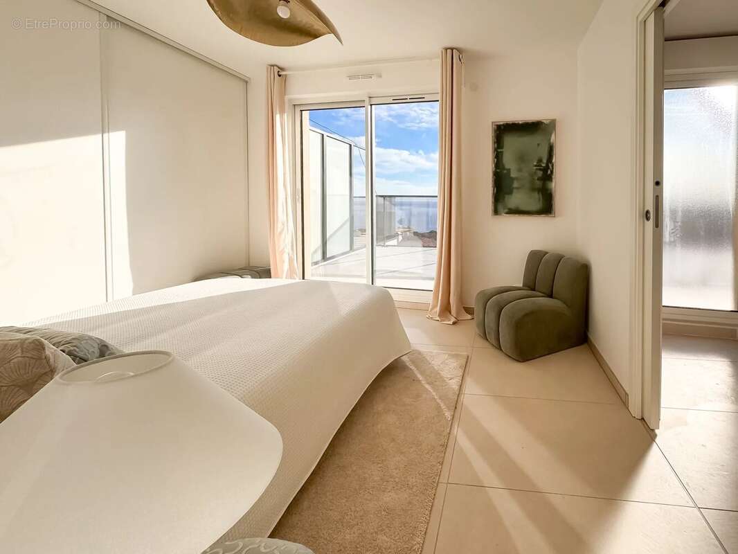 Appartement à CAP-D'AIL