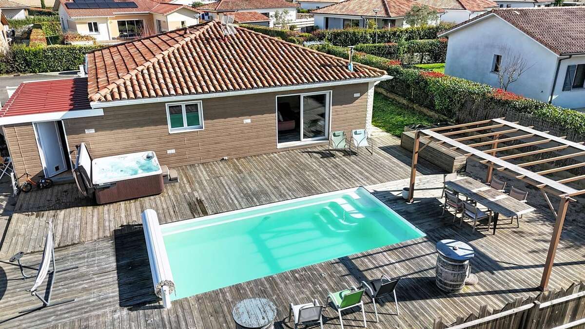 Maison à TOSSE