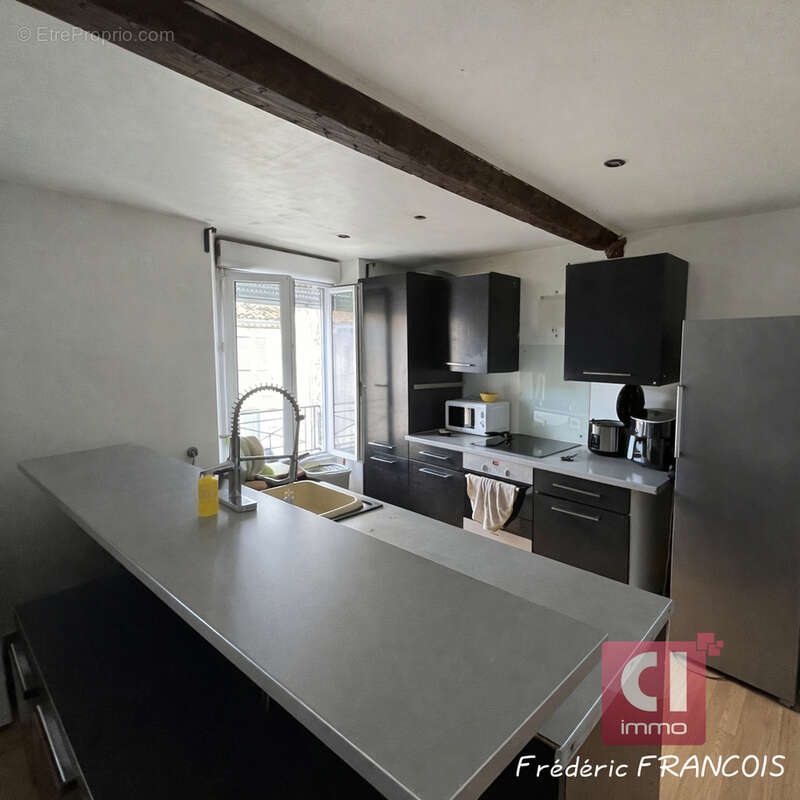 Appartement à FORCALQUEIRET