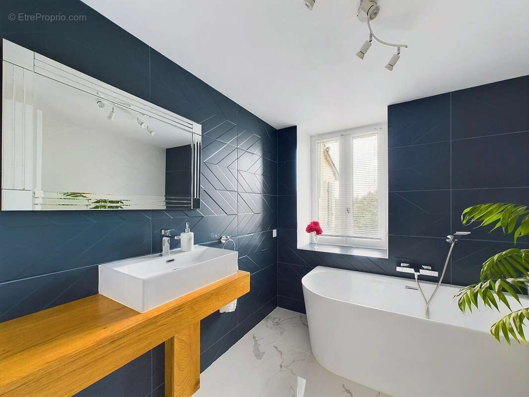 Maison à VERTEILLAC